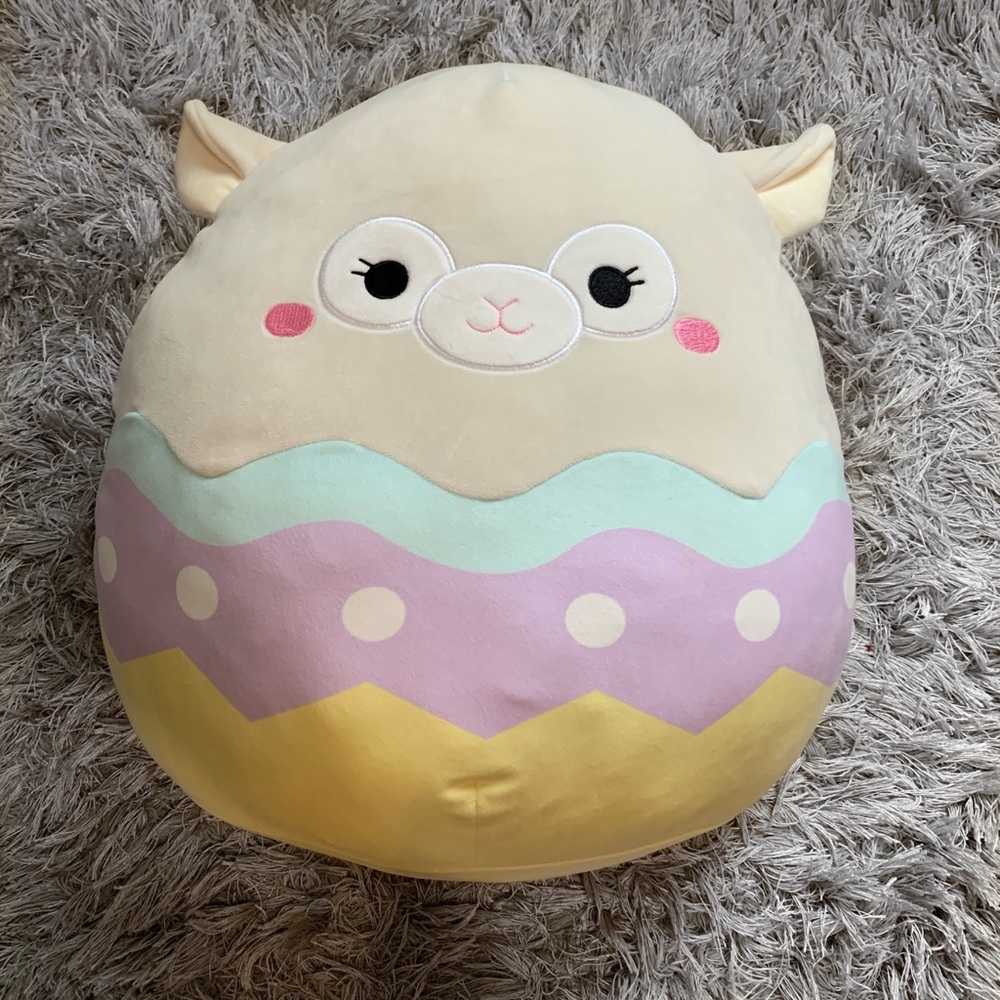 16” Leah Easter Squishmallow
